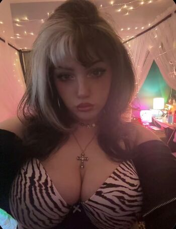 Full leaked Buggiewuggie private onlyfans photo