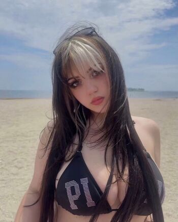 Full leaked Buggiewuggie private onlyfans photo