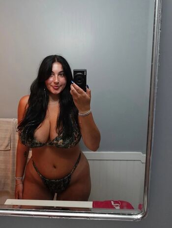 Full leaked Bustybri private onlyfans photo