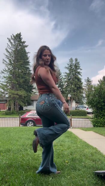 Full leaked Caeli mckay private onlyfans photo