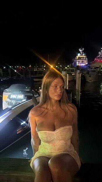 Full leaked Calliewilson private onlyfans photo