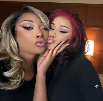 Full leaked Cardi b private onlyfans photo