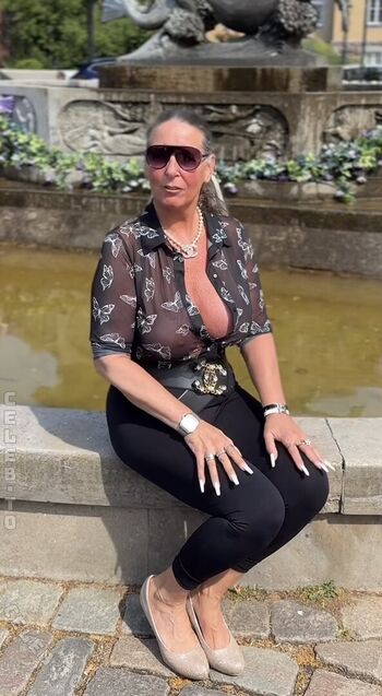 Carla Lagerfeld