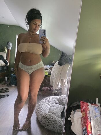 Full leaked Cassiejiggles private onlyfans photo