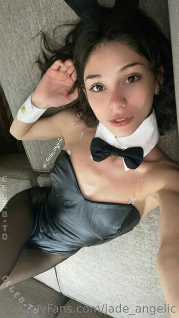 cerise_angelic