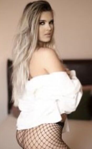 Full leaked Cezara private onlyfans photo