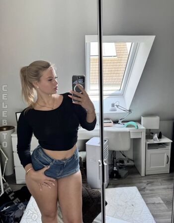 Full leaked Cherry evelyn private onlyfans photo