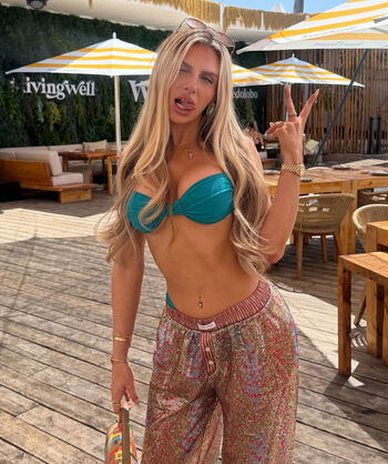 Chloe Burrows