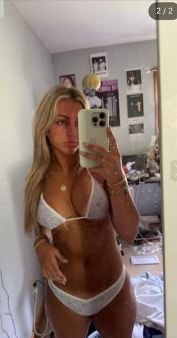 Full leaked Chloe dinello private onlyfans photo