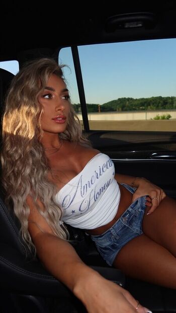Full leaked Christinaathenaa private onlyfans photo