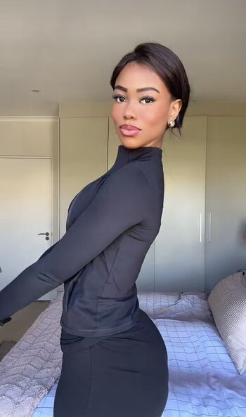 Full leaked Chumile raziya private onlyfans photo