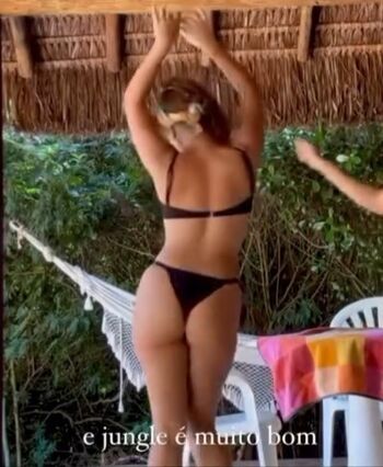Full leaked Clara buarque private onlyfans photo