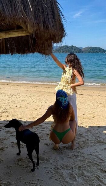 Full leaked Clara buarque private onlyfans photo