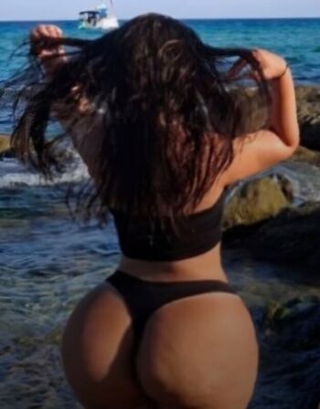 Full leaked Cremebruellee private onlyfans photo