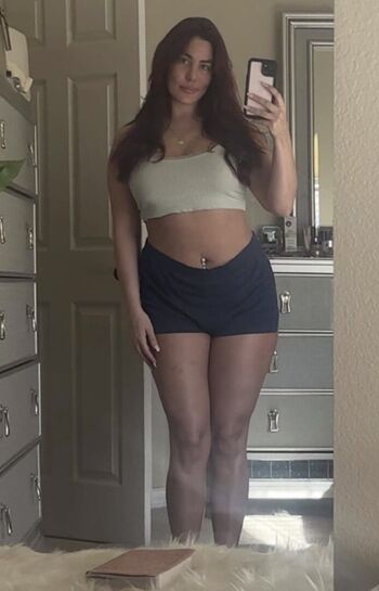 Curvy Goddesses