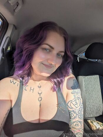 Full leaked Curvyserena private onlyfans photo