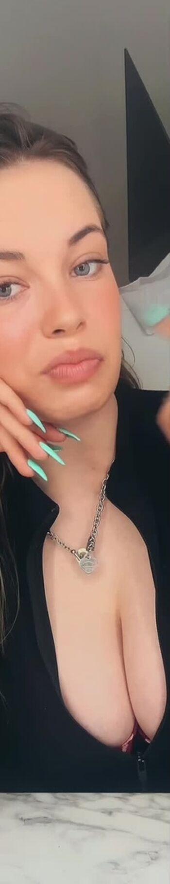 Full leaked Cutecandyxls private onlyfans photo