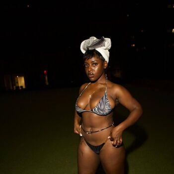 Full leaked Da kirrii t francis page private onlyfans photo