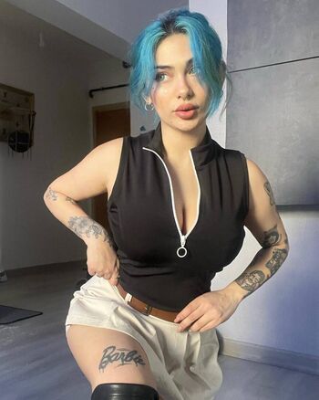 Full leaked Damla ecre private onlyfans photo