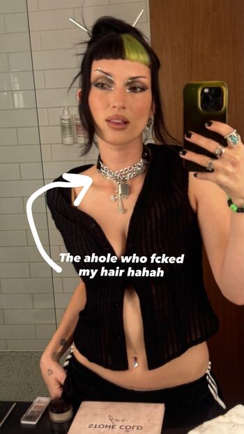Dani Thorne