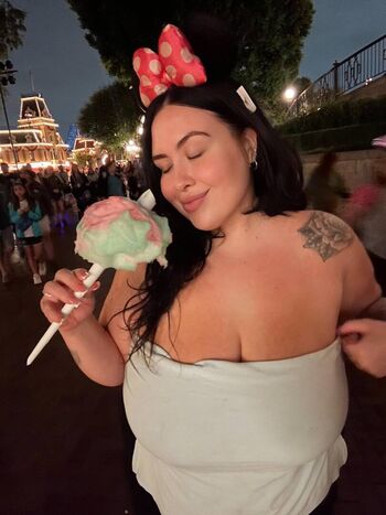 Full leaked Danis figure private onlyfans photo