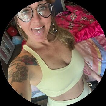 Full leaked Deenacakes private onlyfans photo