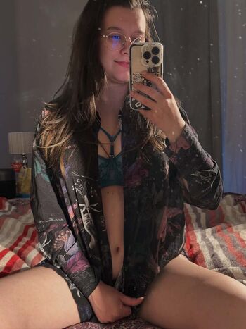 Full leaked Delimbre private onlyfans photo