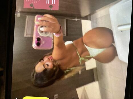 Full leaked Delylahpem private onlyfans photo