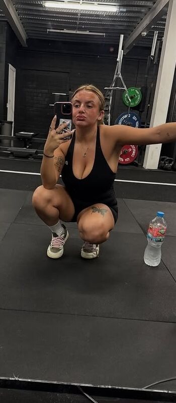Demi-Lee