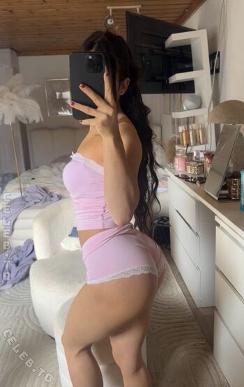Full leaked Doreen gnadi private onlyfans photo