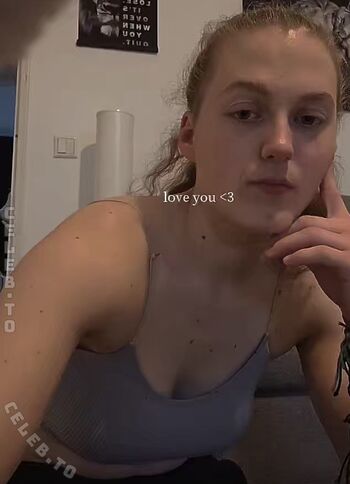 Full leaked Einfachnurchristiinaa private onlyfans photo