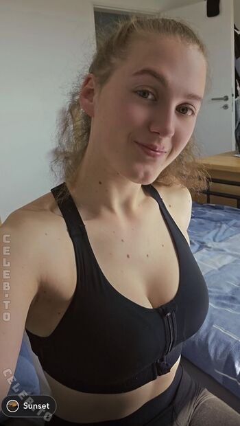 Full leaked Einfachnurchristiinaa private onlyfans photo