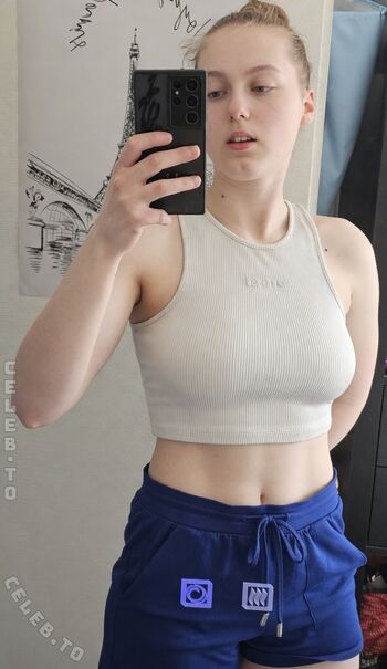 Full leaked Einfachnurchristiinaa private onlyfans photo