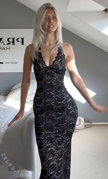 Elena Zoe