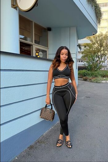 Full leaked Eliizabeth robinson private onlyfans photo