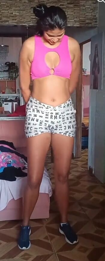 Full leaked Elisane oficial private onlyfans photo
