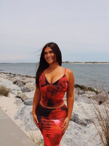 Full leaked Elise biggin private onlyfans photo