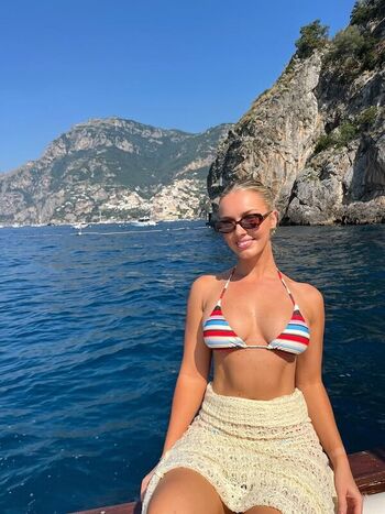 Ella_georgiia