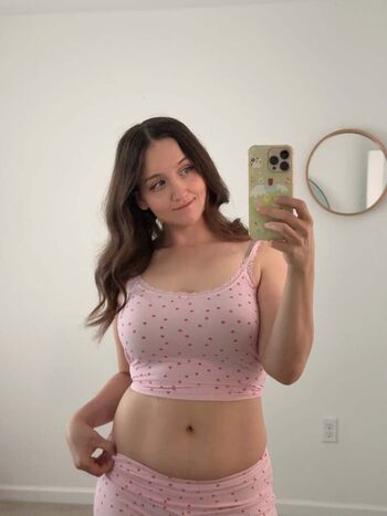 Full leaked Yissett/ private onlyfans photo