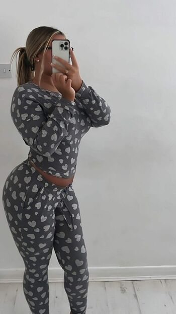 Elley Earls