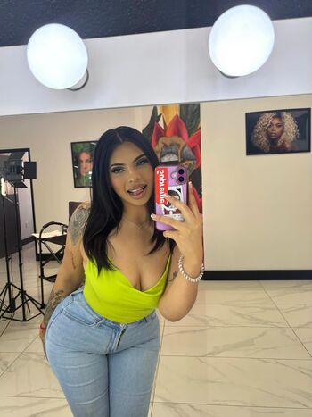 elliexxxlove