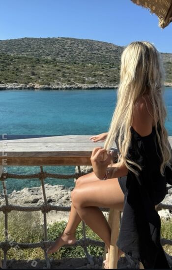 Full leaked Ema mic private onlyfans photo