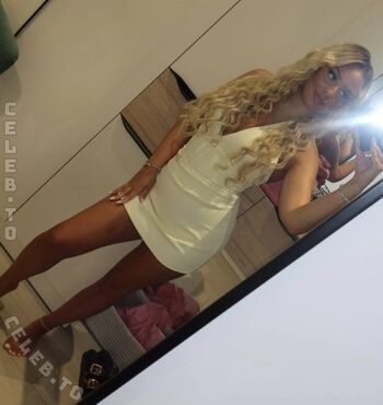Full leaked Ema mic private onlyfans photo