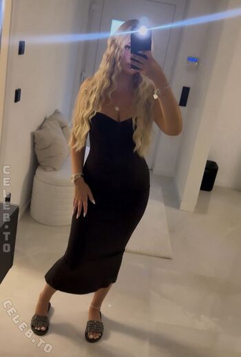 Full leaked Ema mic private onlyfans photo