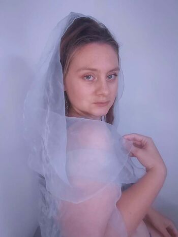 Full leaked Emeline parent private onlyfans photo