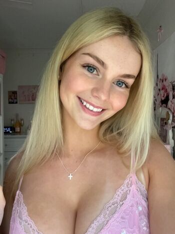 Emi Howard