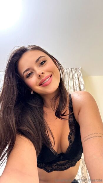 Full leaked Emiliaarola private onlyfans photo