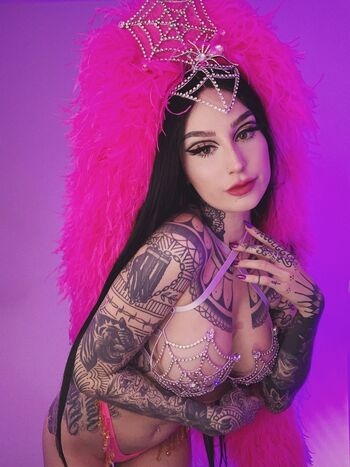 Emma Vauxdevil