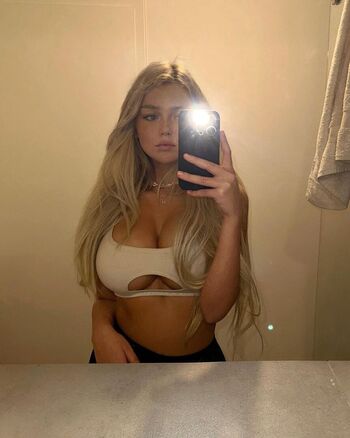 Full leaked Annelisewestt/ private onlyfans photo