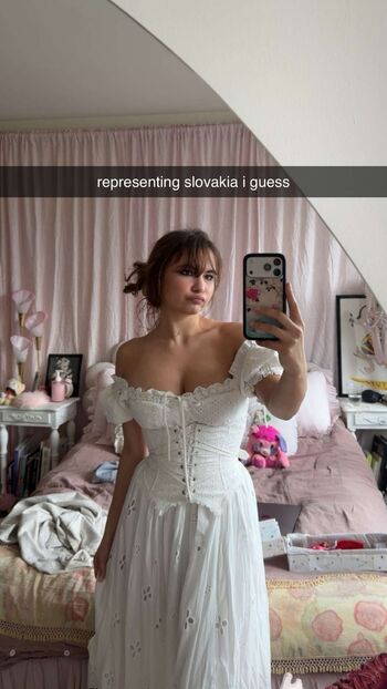 Ester Dobrik